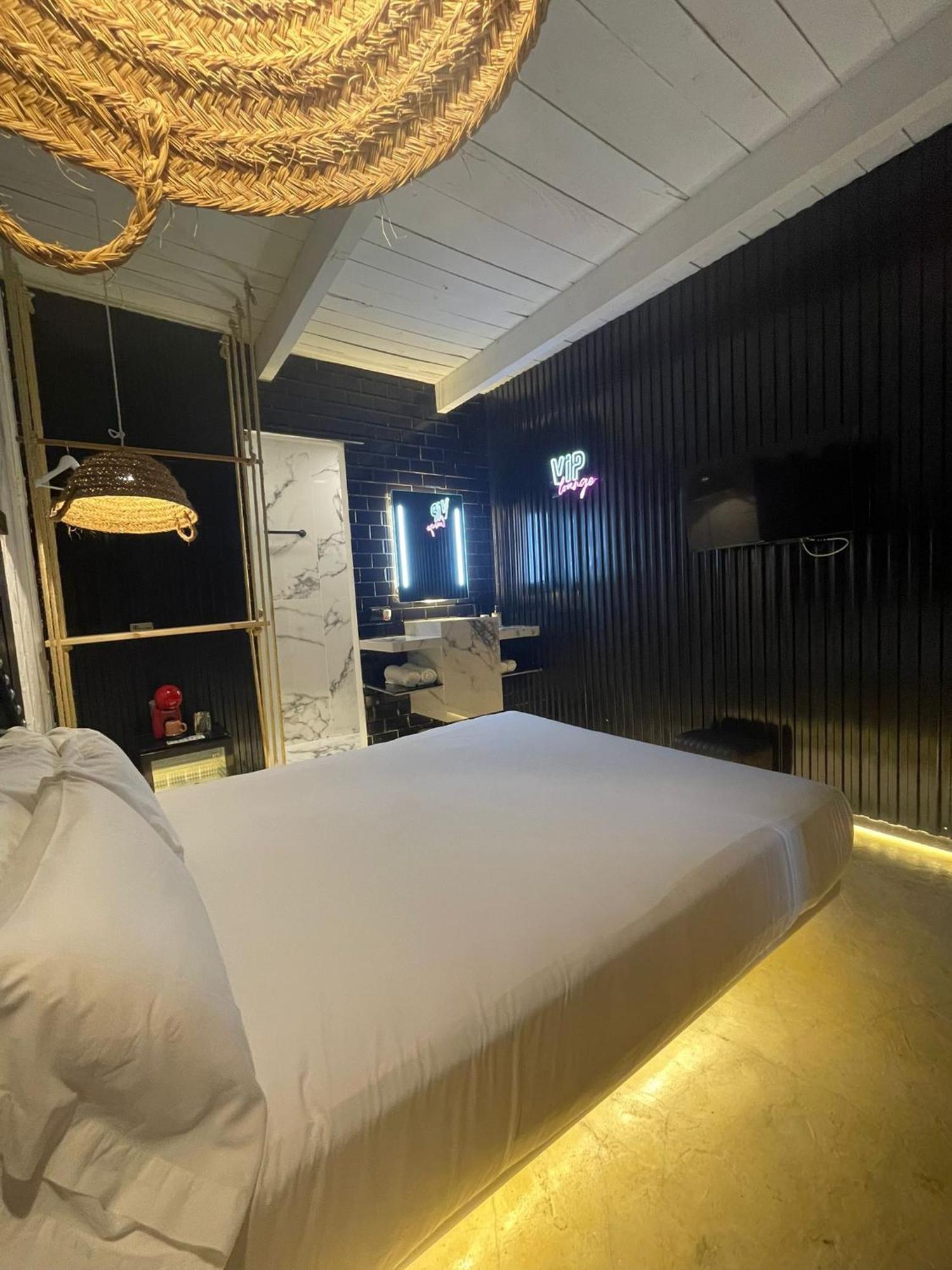 Sant Francesc de s'Estany Paiise Hotels מראה חיצוני תמונה