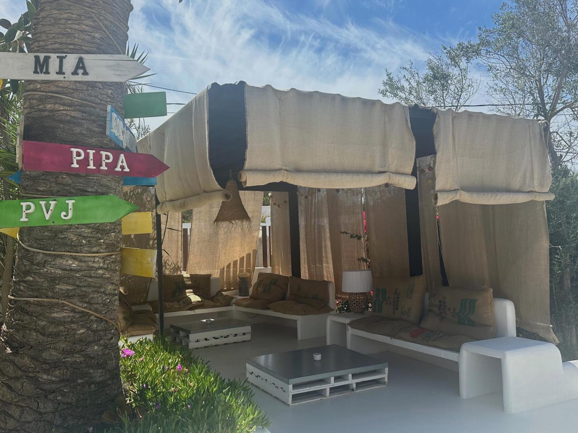 Sant Francesc de s'Estany Paiise Hotels מראה חיצוני תמונה